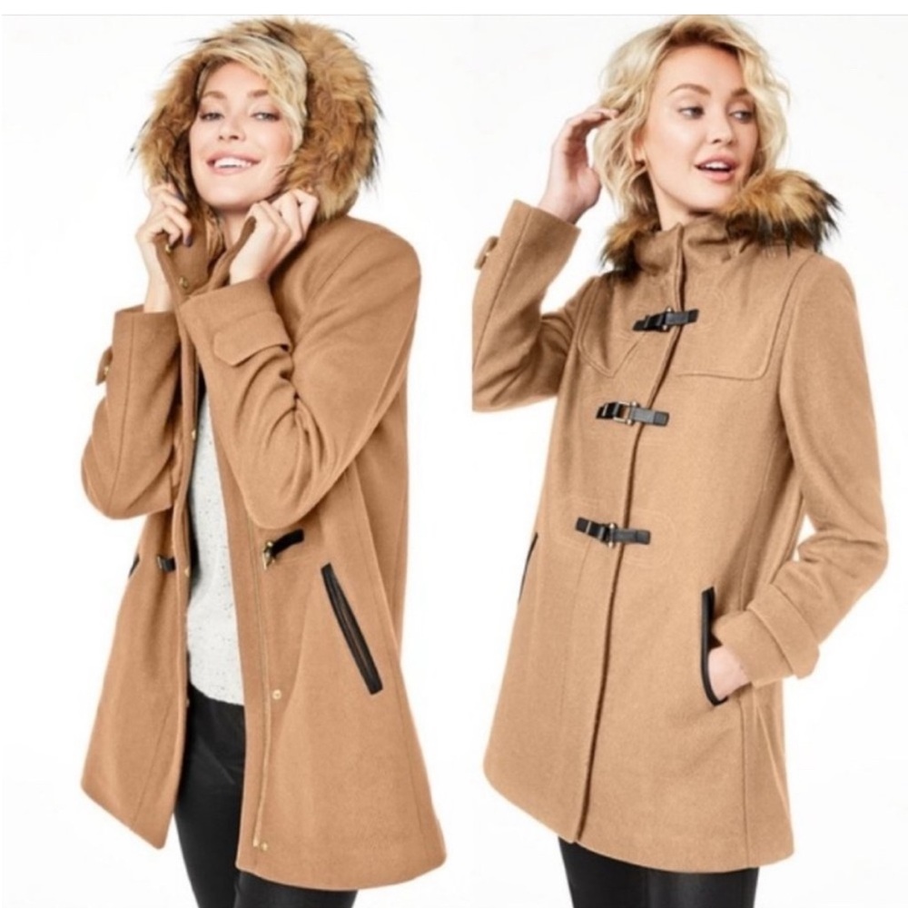 Cole Haan Wool Buckle Walker Coat in Size 10